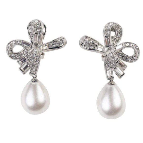 Crystal Bow Pearl Drop Clip Earrings Light Cultura Pearl - Picture 1 of 3